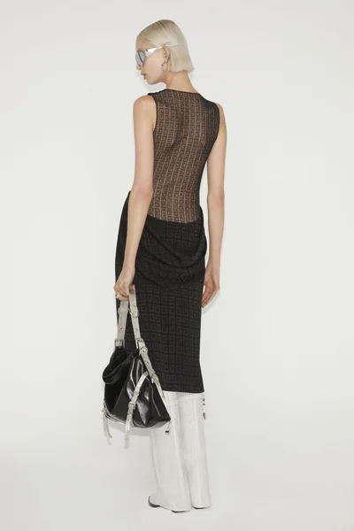 Look 17